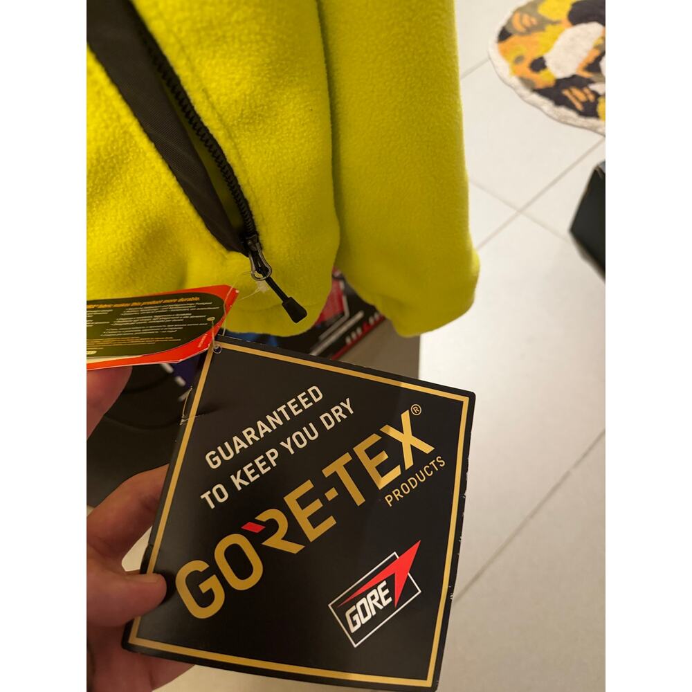 Supreme X North Face jacket - Picture 5 of 11